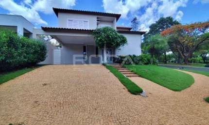Casa de luxo em condomínio no Distrito Bonfim Paulista