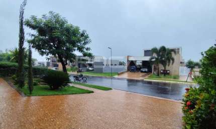 Sobrado á venda alto padrão com 4 dormitórios na Vila do Golf em Ribeirão Preto