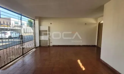 Casa á venda 2 dormitórios no bairro Campos Elíseos em Ribeirão Preto.