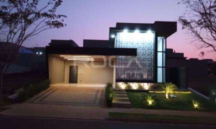 Casa á venda com 3 suites, no bairro Vila do Golf em Ribeirão Preto.