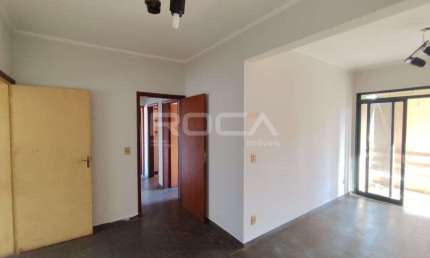 Apartamento à venda com 3 dormitórios no bairro Jardim Palma Travassos, em Ribeirão Preto.