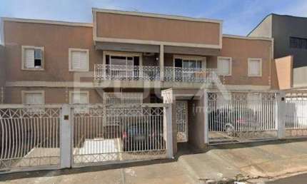 Apartamento à venda com 3 dormitórios, no bairro da Lagoinha em Ribeirão Preto.