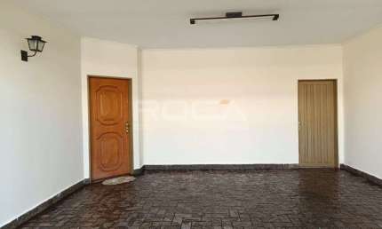 Venda de Casas / Padrão na cidade de Ribeirão Preto