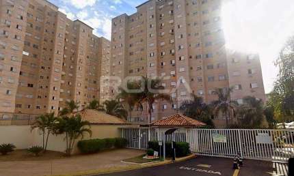 Apartamento à venda com 2 dormitórios no bairro Campos Elíseos, em Ribeirão Preto.
