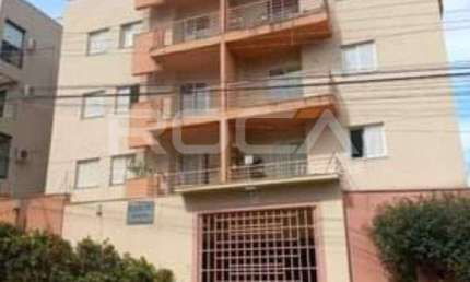 Apartamento à venda com 2 dormitórios no bairro Jardim Botânico em Ribeirão Preto.