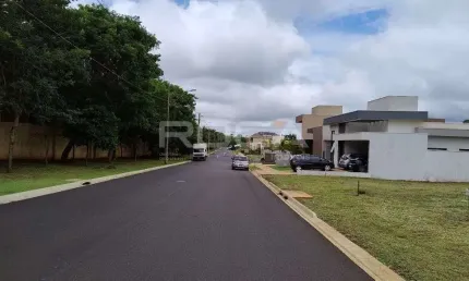 Terreno à venda no Condomínio Residencial Alto do Castelo em Ribeirão Preto