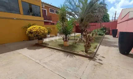 Prédio Comercial para Alugar com 200m² de área útil no bairro Parque dos Bandeirantes, Ribeirão Preto