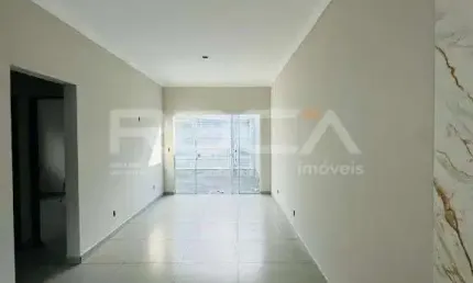 Casa à venda com 2 dormitórios no bairro Parque das Oliveiras em Ribeirão Preto.