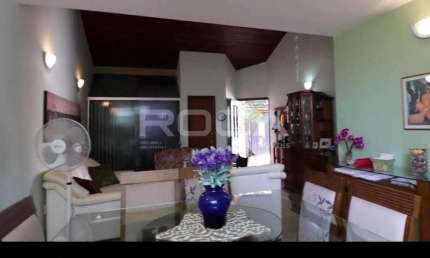 Casa à venda com 4 quartos no bairro Alto da Boa Vista em Ribeirão Preto.