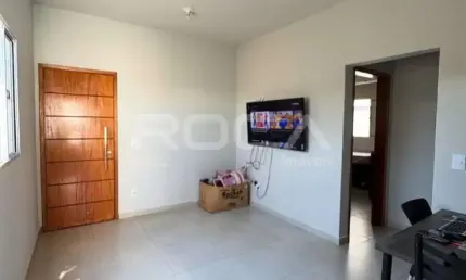 Casa à venda com 2 dormitórios no bairro Jardim Santa Cecília em Bonfim Paulista.