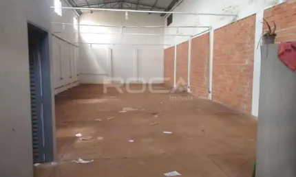 Galpão comercial com 170m² de área útil no bairro Ipiranga em Ribeirão Preto