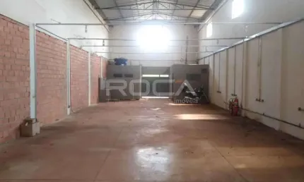 Galpão comercial com 170m² de área útil no bairro ipiranga em ribeirão preto