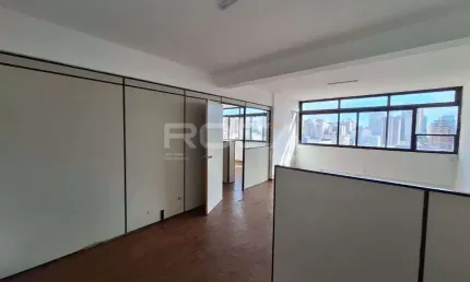 Sala comercial à venda com 77m² de área útil no Centro, em Ribeirão Preto