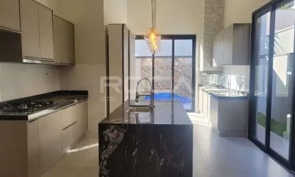 Casa térrea em condomínio à venda com 3 quartos no bairro Vila do Golf, em Ribeirão Preto.
