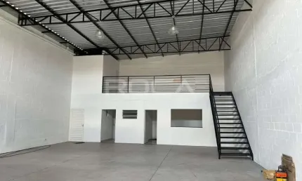 Galpão Comercial para venda e locação com 250m² de área útil em Bonfim Paulista, Ribeirão Preto!