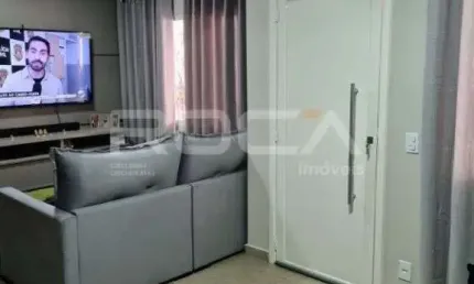 Sobrado à venda com 4 dormitórios em Condomínio fechado no bairro Jardim Guaporé em Ribeirão Preto.
