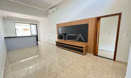 Casa para locação e venda com 3 suítes no bairro Vila Romana, em Ribeirão Preto.