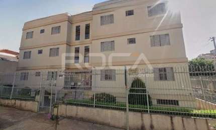 Apartamento à venda com 2 quartos no bairro Vila Seixas, em Ribeirão Preto.