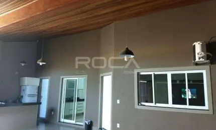 Casa à venda de 3 quartos com suíte no Residencial Greenville, em Ribeirão Preto.
