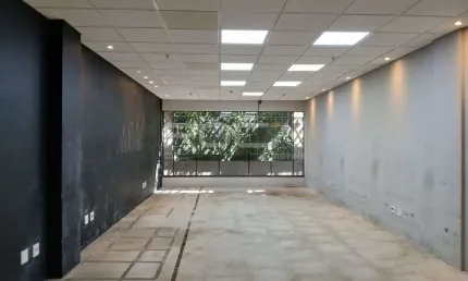 Loja comercial para locação no bairro Jardim Irajá, em Ribeirão Preto.