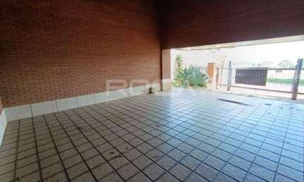 Sobrado para fins residenciais ou comerciais com casa de caseiro no bairro Jardim Canadá, em Ribeirão Preto.