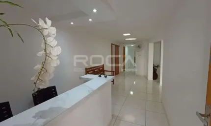 Casa comercial à venda e locação com 15 salas no Bairro Alto da Boa Vista, em Ribeirão Preto.