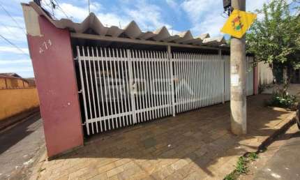 Casa Comercial à venda no Centro de Ribeirão Preto - 3 dormitórios e 4 salas