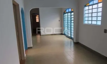 Casa à venda com 2 dormitórios no Bairro Ipiranga em Ribeirão Preto