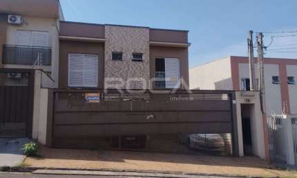 Apartamento térreo à venda com 2 dormitórios no bairro Jardim Botânico, em Ribeirão Preto.