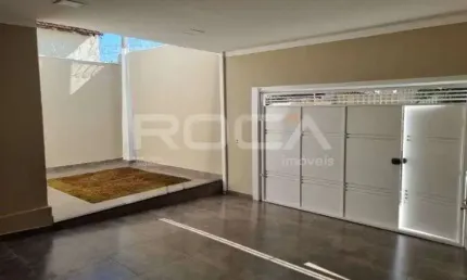 Casa à venda com 3 quartos na Vila Tibério, em Ribeirão Preto.