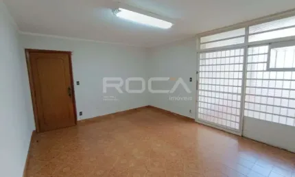 Casa comercial para alugar com 310m² de área útil no bairro Vila Seixas, em Ribeirão Preto