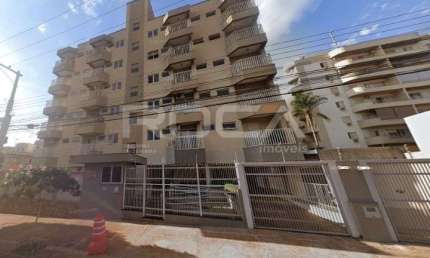 Apartamento mobiliado para locação com 2 quartos no bairro Vila Ana Maria, em Ribeirão Preto.