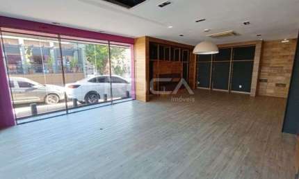 Salão comercial para alugar no bairro Jardim Sumaré em Ribeirão Preto.
