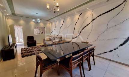 Casa com 3 quartos, sendo 1 suíte para alugar no Parque Cândido Portinari, em Ribeirão Preto.