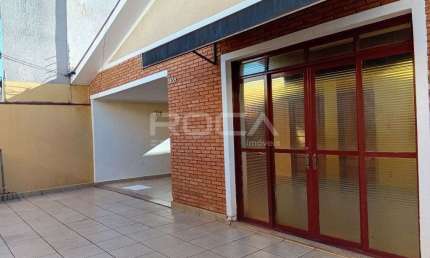 Casa para alugar com 3 quartos, sendo 1 suíte no bairro Jardim Paulistano, em Ribeirão Preto.