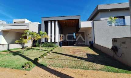 Casa para alugar com 3 quartos, sendo 3 suítes no condomínio Villa Romana I, em Ribeirão Preto.