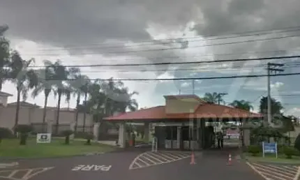 Casa térrea para alugar com 3 quartos, sendo 3 suítes no Condomínio Paineiras, em Ribeirão Preto.