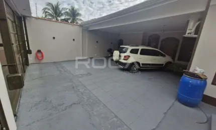 Casa à venda com 3 quartos, sendo 2 suítes, no bairro Cidade Universitária, em Ribeirão Preto.