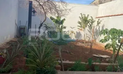 Casa à venda com 2 quartos no bairro flamboyans, em ribeirão preto.