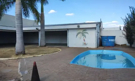 Casa comercial à venda no Parque Novo Mundo, Americana 
