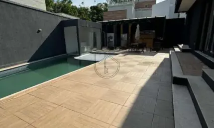 Casa para alugar na Barra da Tijuca com 5 suítes e 420 metros de área construída