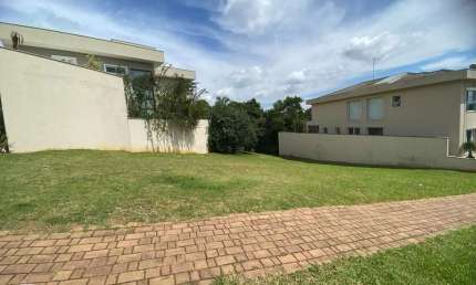 Terreno em condomínio fechado à venda na Draco, 143, Alphaville, Santana de Parnaíba por R$ 2.150.000