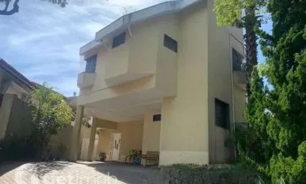 Casa em condomínio fechado com 4 quartos à venda na alameda das camélias, 530, alphaville, santana de parnaíba por r$ 2.150.000