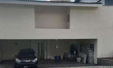 Casa em condomínio fechado com 5 quartos à venda na Alameda Taquaritinga, 49, Alphaville, Santana de Parnaíba por R$ 2.250.000