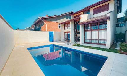 Casa em condomínio fechado com 3 quartos à venda na Alameda Ubatuba, 836, Alphaville, Santana de Parnaíba por R$ 3.500.000