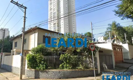 Casa à venda na Rua Matias Roxo, 9, Vila Leopoldina, São Paulo por R$ 1.300.000