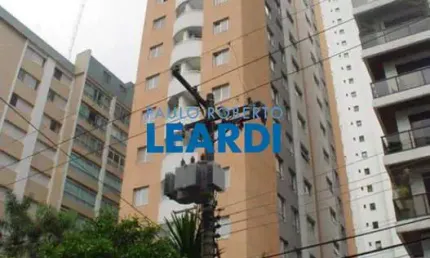 Apartamento à venda na Rua Loureiro da Cruz, 354, Aclimação, São Paulo por R$ 660.000