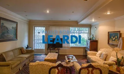 Casa à venda na avenida lacerda franco, 536, aclimação, são paulo por r$ 3.400.000