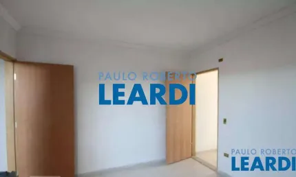 Casa à venda na Rua José Gervásio Artigas, 19, Vila Moraes, São Paulo por R$ 464.000