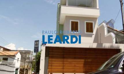 Casa à venda na Rua Caiapônia, 82, Alto de Pinheiros, São Paulo por R$ 2.200.000